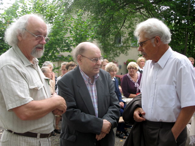 Susitikimai: poetai Rimantas Vanagas ir Jonas Strielkūnas, mokytojas Vacius Bražėnas